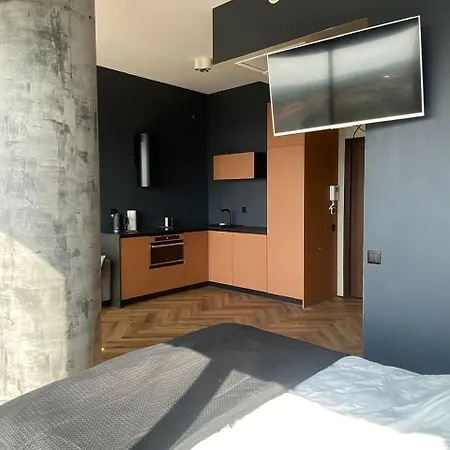 Hanza Tower 21 Floor Black